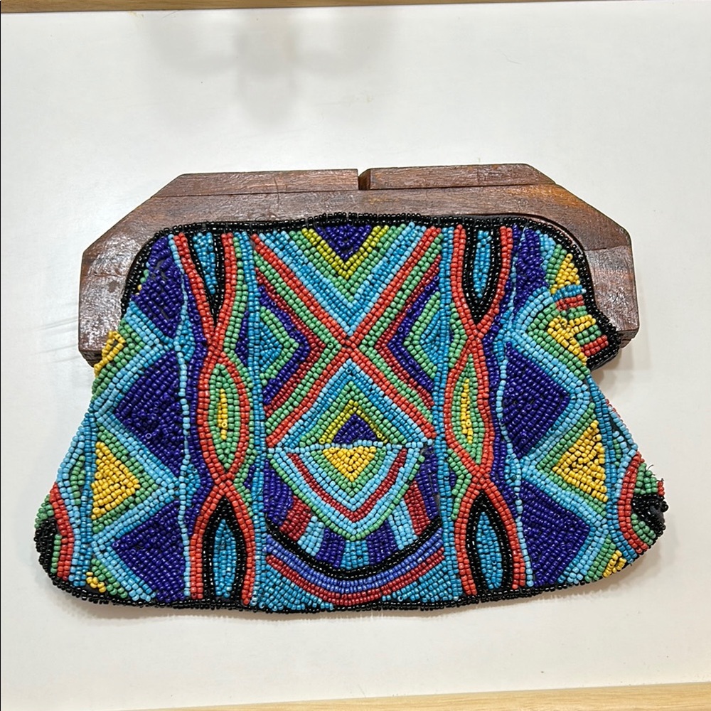 Antik Kraft Multicolor Beaded Clutch
